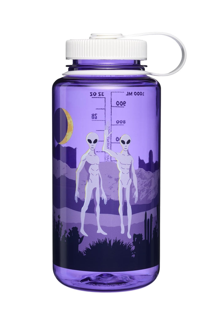 32oz Wide Mouth Mythical Creatures Bottles - Purple with White Aliens